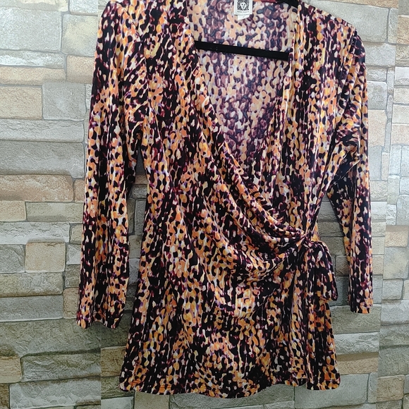 Anne Klein Faux Wrap Top Size M - Picture 5 of 8